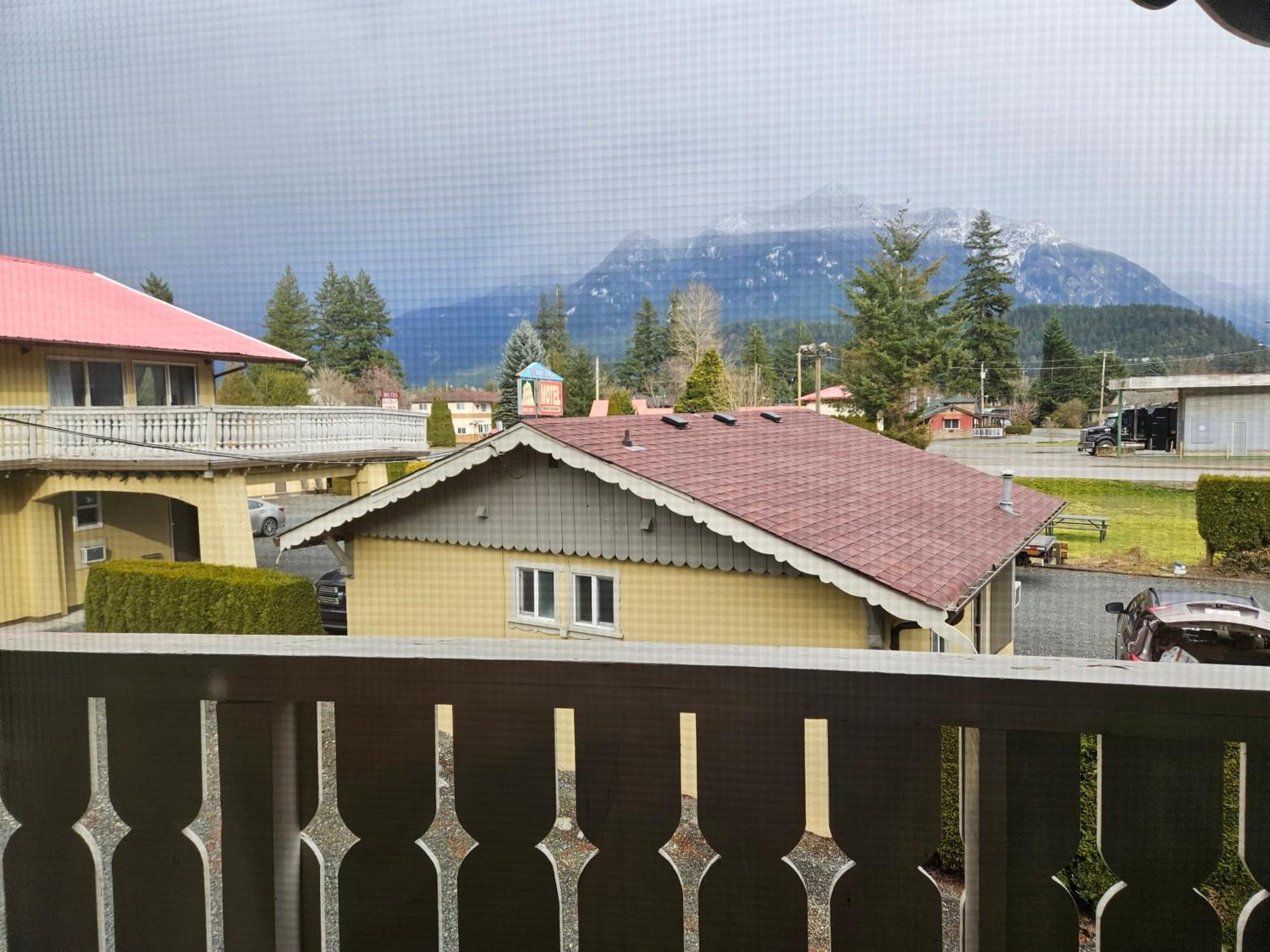 Swiss Chalets Motel Hope Esterno foto